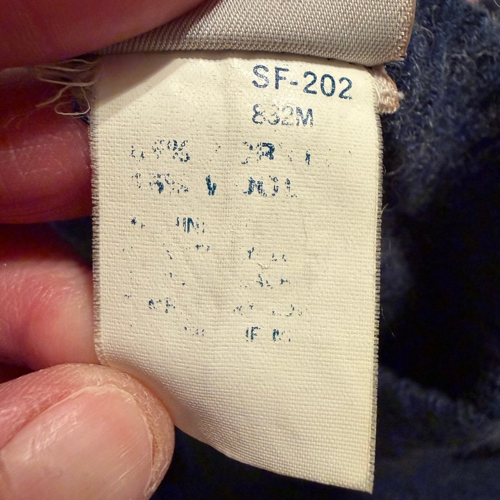 Vintage SF-202 Levi's Men's Crew Neck‎ Pullover Wool Blend Sweater Blue Size M - Picture 7 of 7